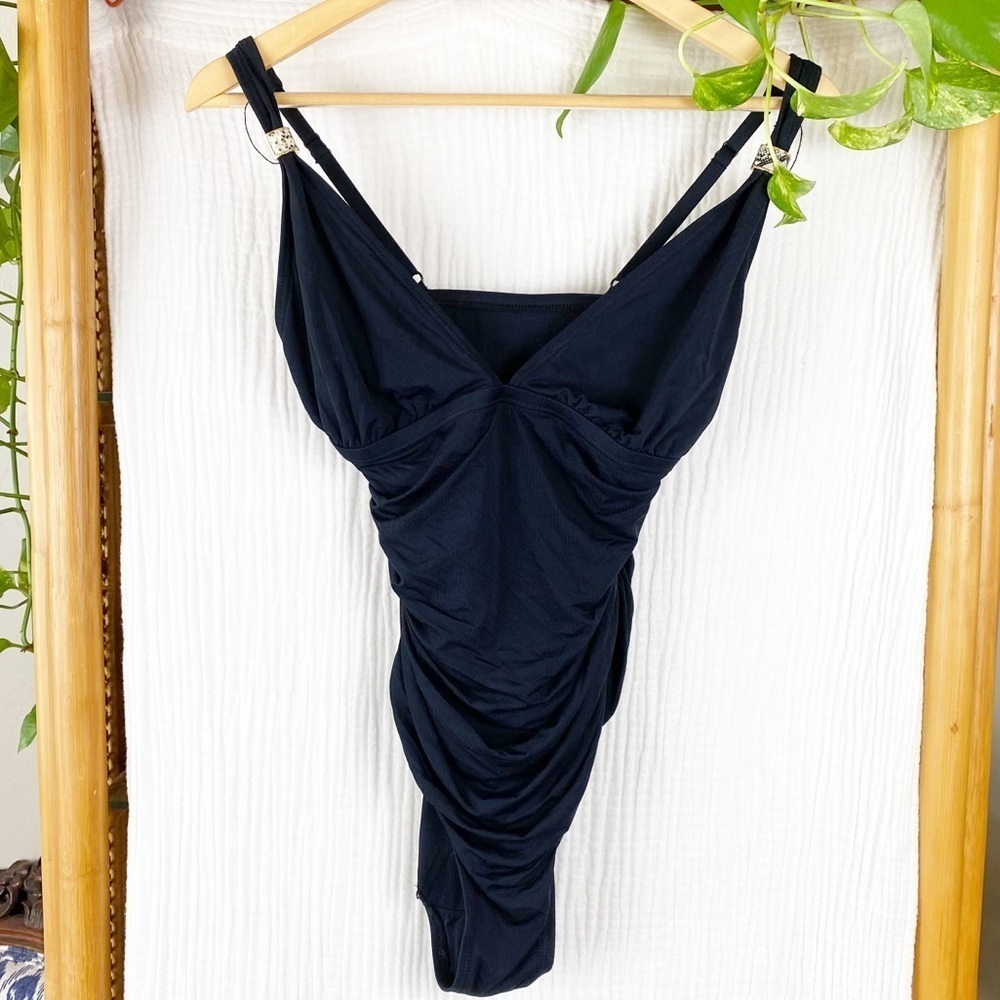 CARMEN MARC VALVO BLACK ONE‎ PIECE
